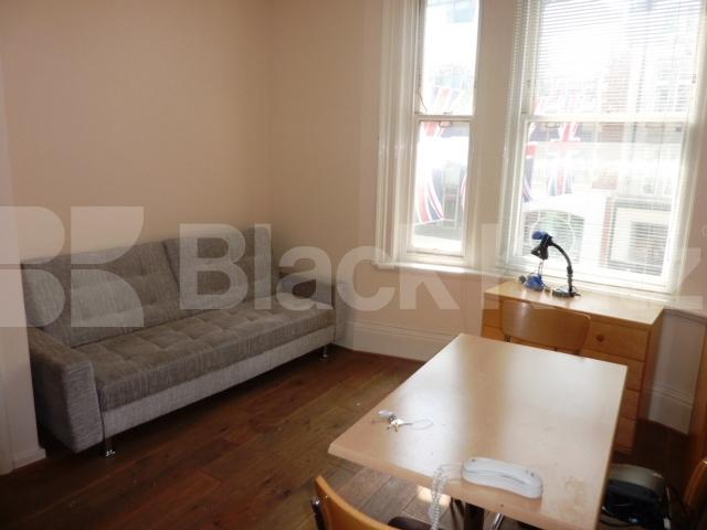 			NEW INSTRUCTION!, 1 Bedroom, 1 bath, 1 reception Flat			 Oxford Street, SOHO